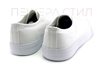 Дамски кецове в бяло модел RAL-6