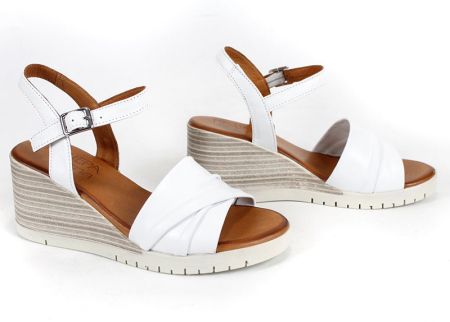 Pantofi casual dama din piele naturala cu imprimeu floral - model Luna