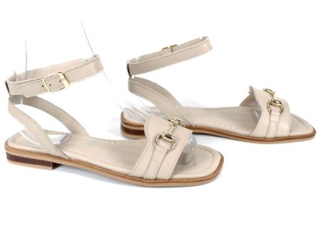 Sandale damă bej din piele naturală Dalia Chiara cu talpă joasă și accesoriu auriu