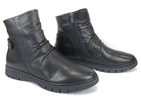 Classic Chic - Cizme joase de damă în negru