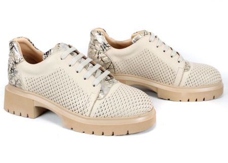Nova Grace – pantofi de damă din lac natural perforat