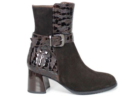 Camilla Roversi – Women's Boots in Dark Brown Genuine Suede