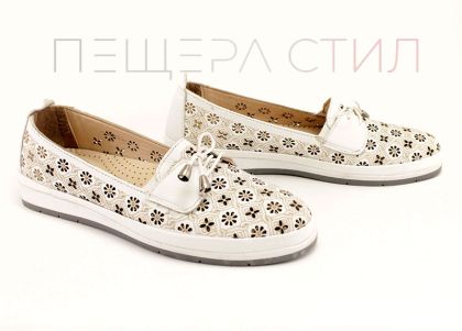 Pantofi casual dama cu perforație albă - Model Denitsa
