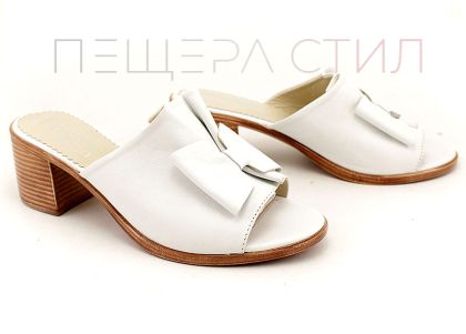 Papuci dama din piele naturala alb - Model Slavena.