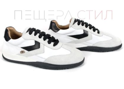 Lunara Belle sunt sneakerși damă din piele naturală și velur alb, confortabili și potriviți pentru utilizare zilnică.  FAQ:  Sunt potriviți pentru purtare zilnică? Da, oferă confort pe termen lung.  Din ce materiale sunt fabricați? Din piele naturală și v