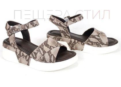 Delora Chic – sandale damă din piele naturală cu imprimeu snake maro
