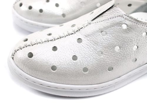 Pantofi de dama din piele naturala de culoare alb satinat M-310 B