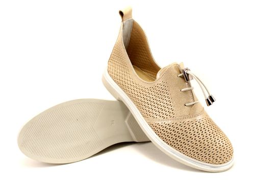 Pantofi de vara pentru femei cu perforatie din satin bej 464-55 BJ