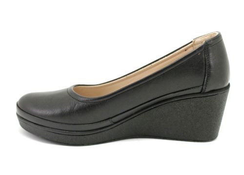 Pantofi pentru femei din piele neagră - Model 2300 CH