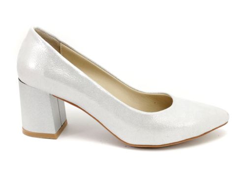 Pantofi eleganti din piele naturală cu efect de satin alb 873 B