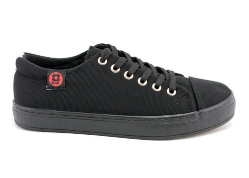 Tenisi pentru femei in negru M-26 CH