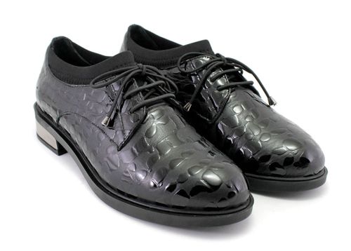 Pantofi din piele pentru femei în negru 8011 CH