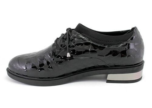 Pantofi din piele pentru femei în negru 8011 CH