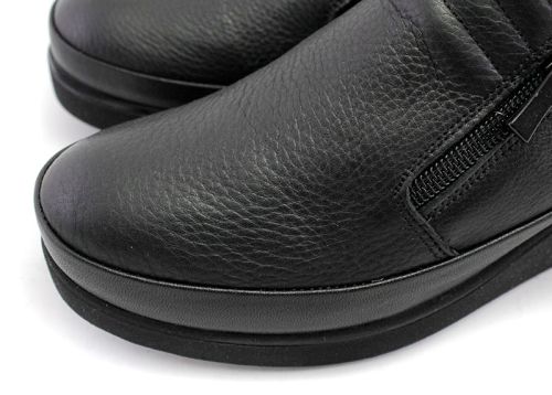 Pantofi din piele pentru femei în negru 020 CH