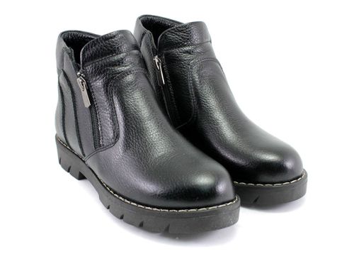 Ghete de damă din piele naturală în negru 820 CH