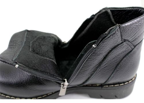 Ghete de damă din piele naturală în negru 820 CH