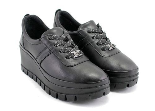 Pantofi de dama din piele pentru femei în negru 7630 CH