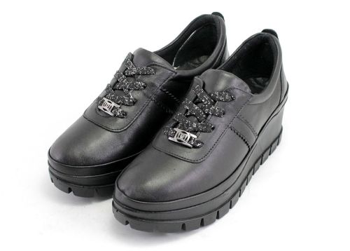 Pantofi de dama din piele pentru femei în negru 7630 CH