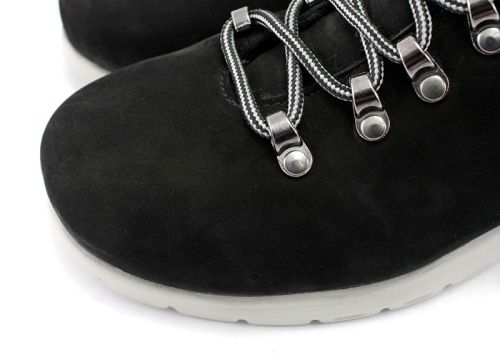 Cizme barbati din nubuc natural in culoarea neagra, model Diesel.
