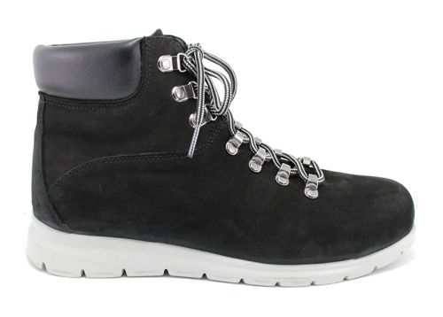 Cizme barbati din nubuc natural in culoarea neagra, model Diesel.