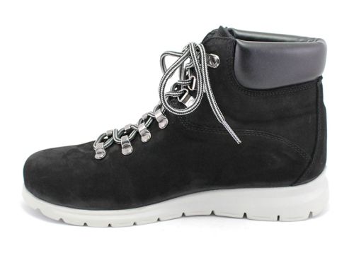 Cizme barbati din nubuc natural in culoarea neagra, model Diesel.