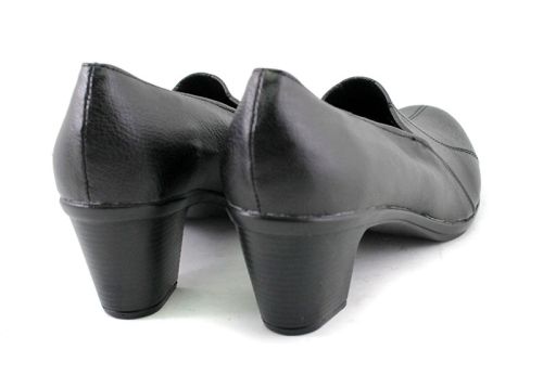 Pantofi de damă cu toc negru model 11.
