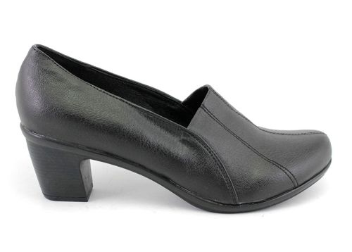 Pantofi de damă cu toc negru model 11.