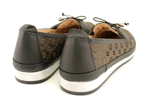 Pantofi casual pentru femei cu piele perforată - Model Denitsa.