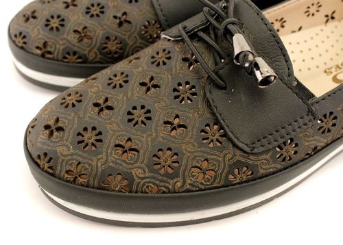 Pantofi casual pentru femei cu piele perforată - Model Denitsa.