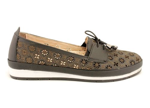 Pantofi casual pentru femei cu piele perforată - Model Denitsa.