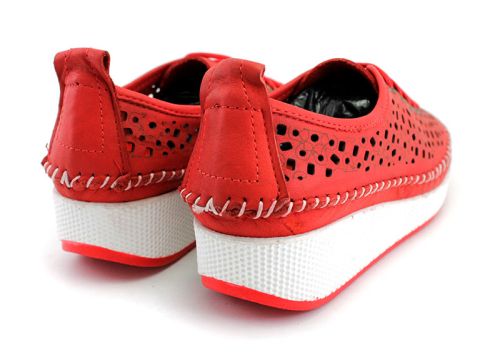 Femei pantofi de vara din piele naturala cu perforație în roșu - Model de Rickel 860