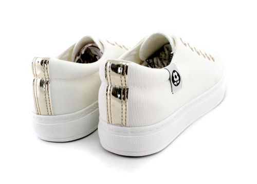 Tenisi pentru dama, intr-o singura culoare, toti in alb M-26 B