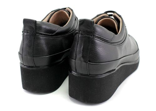Pantofi de damă din piele naturală negru, model Nika.