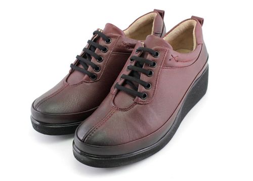 Pantofi de damă din piele naturală în burgund, model Nika.