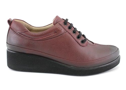 Pantofi de damă din piele naturală în burgund, model Nika.