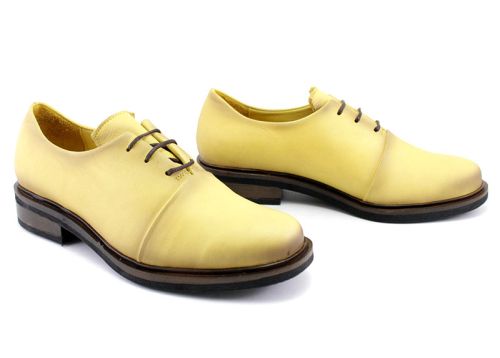 Pantofi casual pentru femei, cu șireturi în galben - Model Valentina.