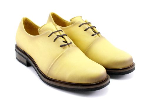 Pantofi casual pentru femei, cu șireturi în galben - Model Valentina.