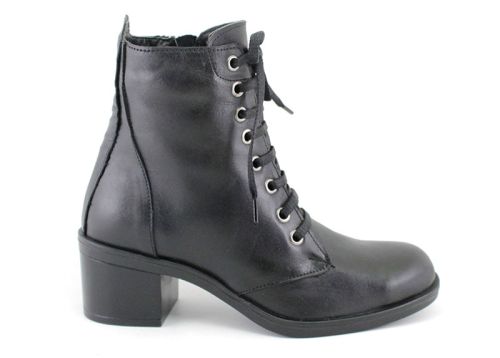 Botine de damă cu fermoar lateral și șireturi negre - Model Consuela.