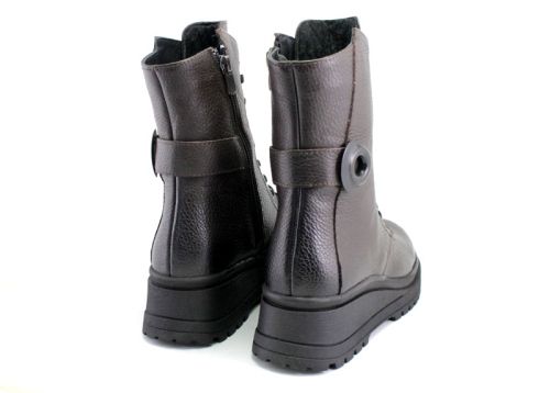 Ghete de damă din piele naturală în maro - model Cynthia.