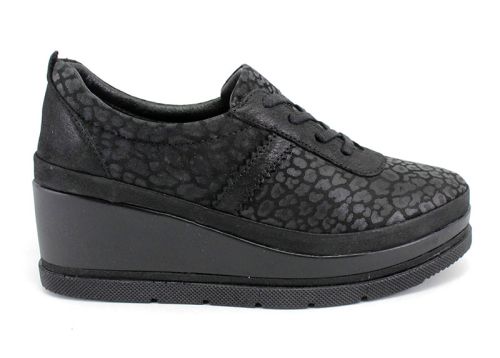 Pantofi casual pentru femei, cu șireturi în negru - Model Helena