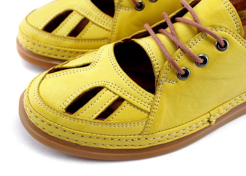Pantofi de vară pentru femei în galben - Model Regina