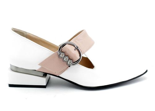 Pantofi dama elegantă de culoare albă