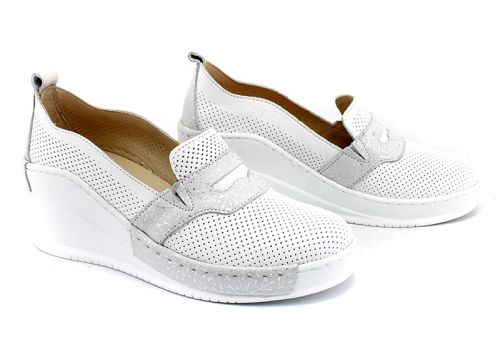 Pantofi de vară pentru femei în alb - Model Monique