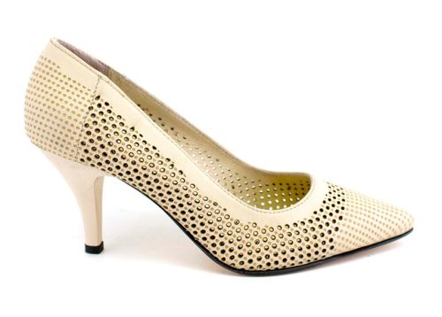 Pantofi elegantă de femei cu perforație în bej, model Betty