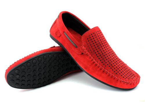 Mocasini barbatesti din piele intoarsa naturala in rosu - Model Charlie.