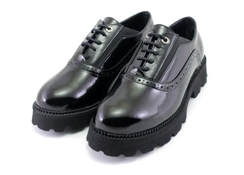 Pantofi de damă, toamnă-iarnă în negru - Model Lara