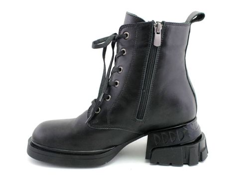 Ghete de damă din piele naturală în negru - model Nora