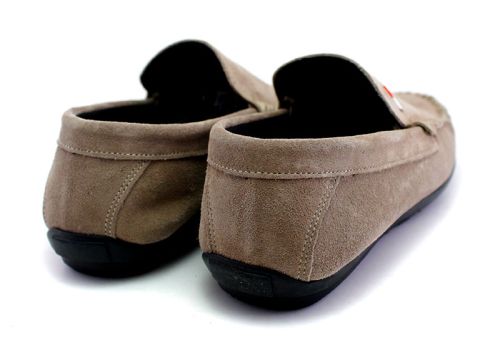 Mocasini barbati din piele intoarsa fara sireturi de culoare nurca - Model Alberto