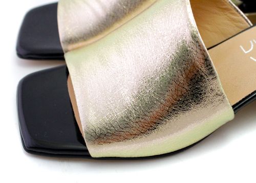 Papuci eleganti de dama aurii - Model Kiara.