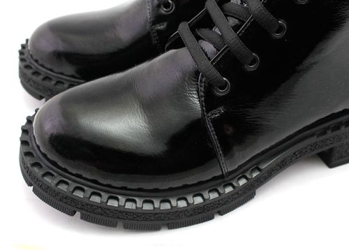 Botine de dama din piele lacuita neagra - Model Regina